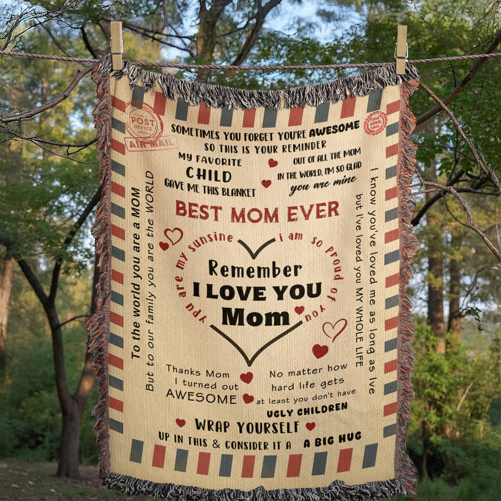 Best Mom Ever: A Humorous and Heartfelt Blanket to Remind You of Your Awesomeness