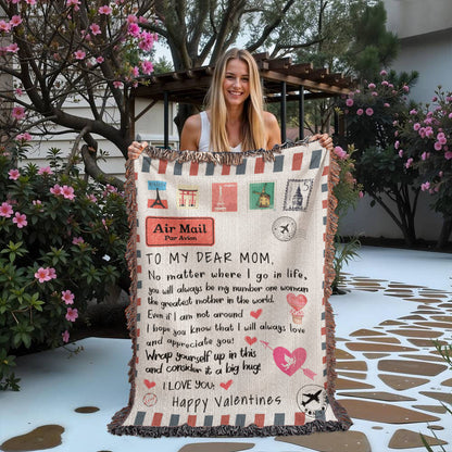 To My Dear Mom: A Heartfelt Blanket for All the Places Life Takes Me