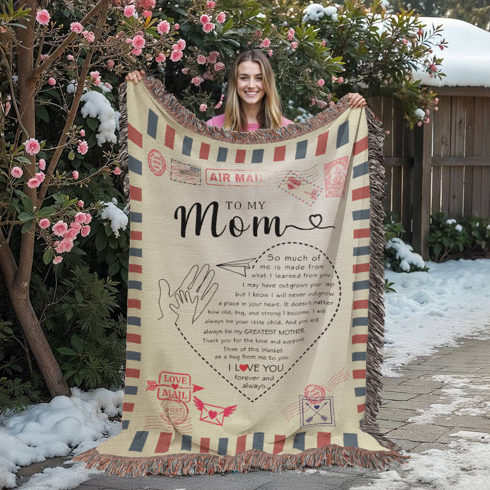 To My Mom: A Heartfelt Blanket with Love Forever and Always